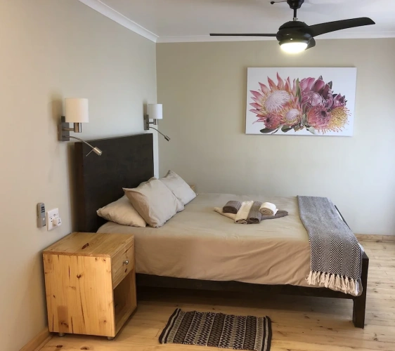 1 Bedroom Chalet with lake view