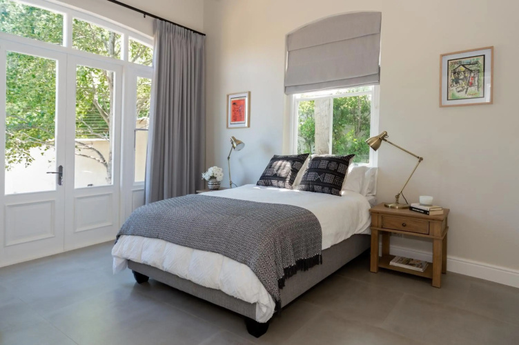 Le Vine Constantia