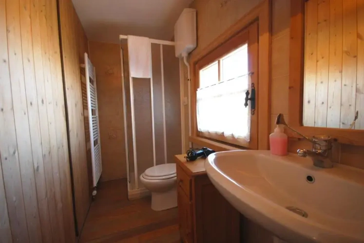 Standard Quadruple room with view