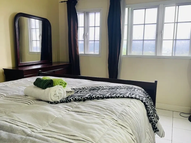 2 Bedrooms Apartment with sea view