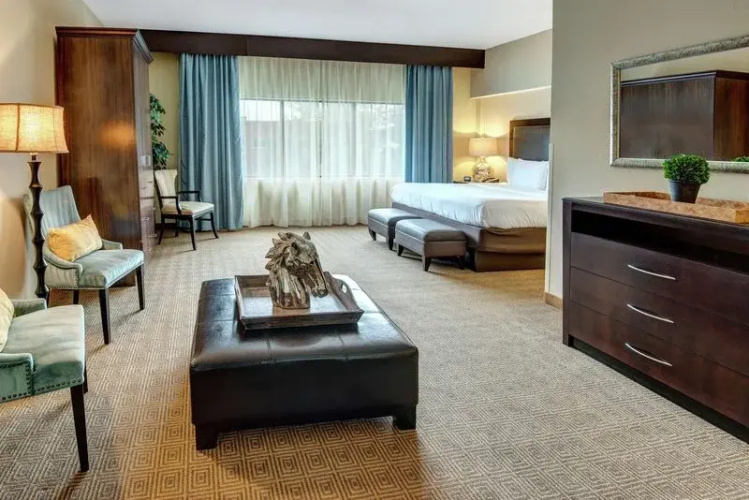 Doubletree Tinton Falls