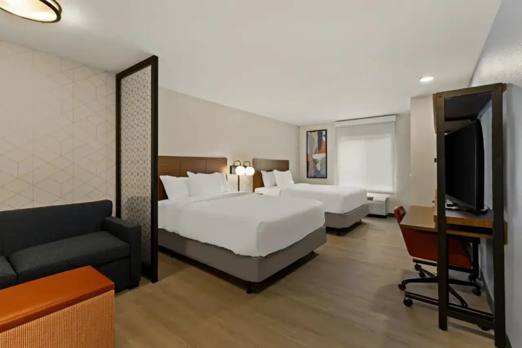 Everhome Suites Georgetown - Austin