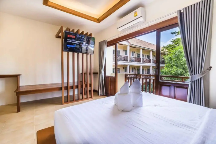 Wyh Hotel