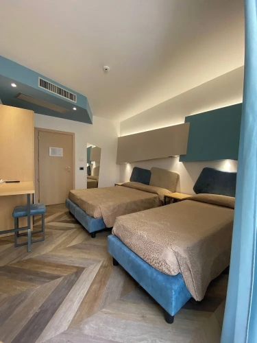 Standard Triple room with balcony
