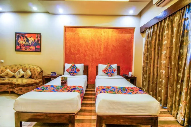 FabHotel Tavisha Villa