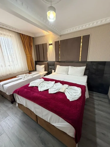 Standard Triple room