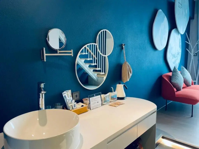 Hayata Hotel (no children under 12 years old)