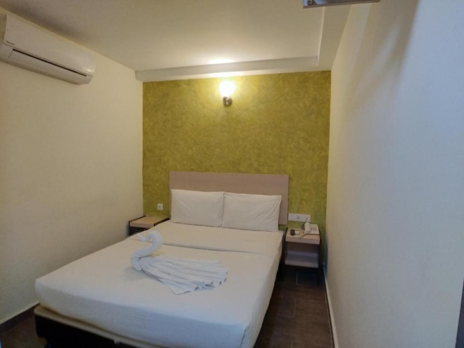 Deluxe (no Window) Double room