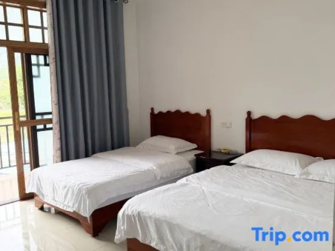Standard room with river view