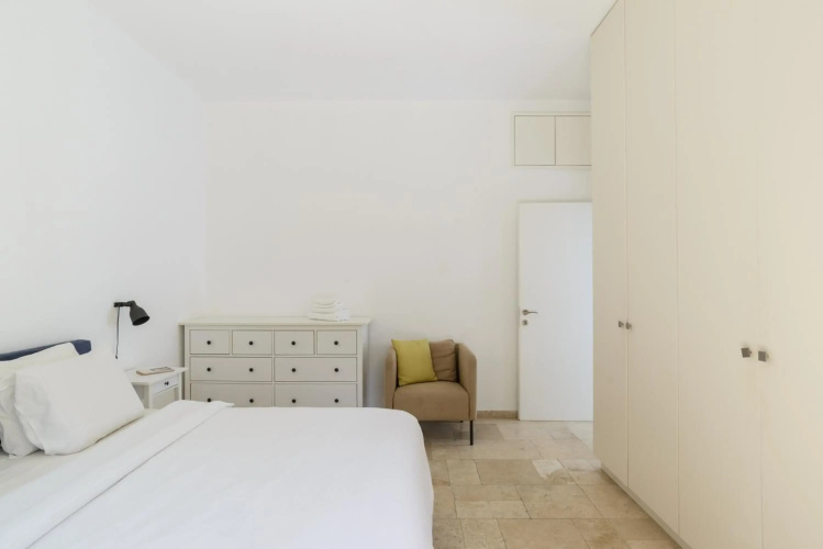 Adorable 2 bedrooms apt next to the beach
