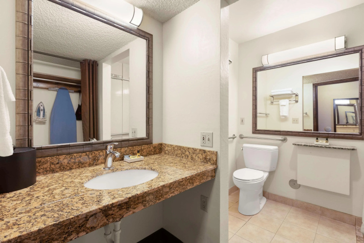 Best Western Plus Tree House photo 11