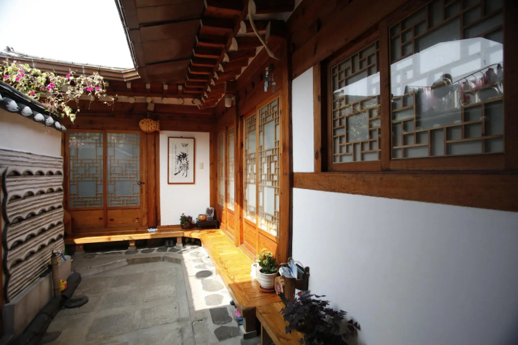 Jongro inwoo house