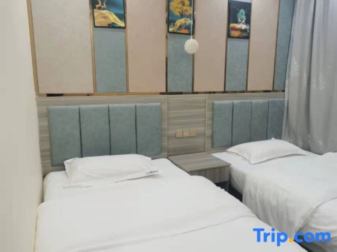 Business Triple Suite