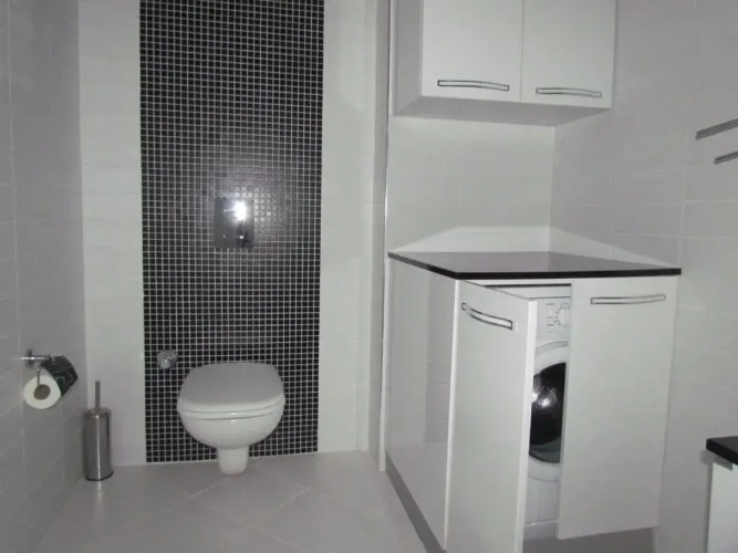 Side Aquamare Residence