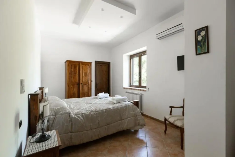 Classic Triple room