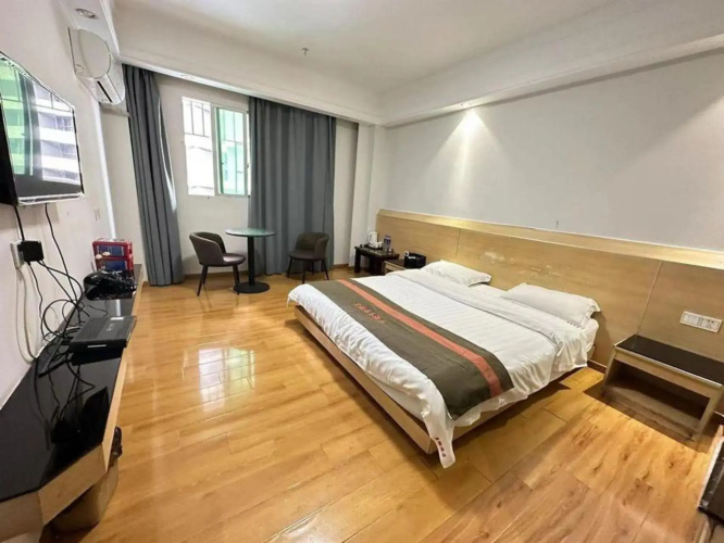 Huanghan Business Hotel