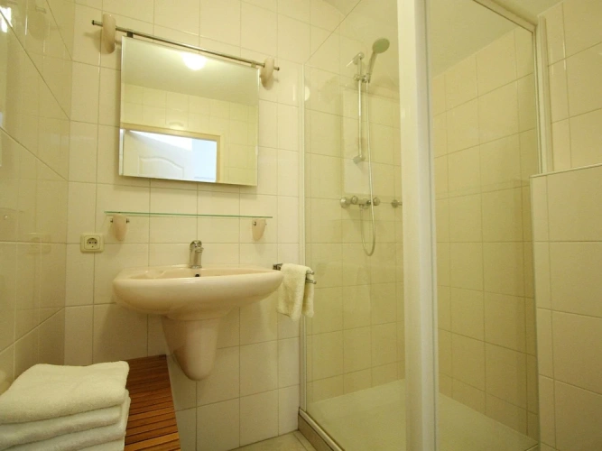 3 Bedrooms Comfort Cottage