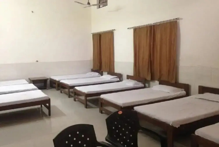 Goroomgo Tourist Home Rishikesh