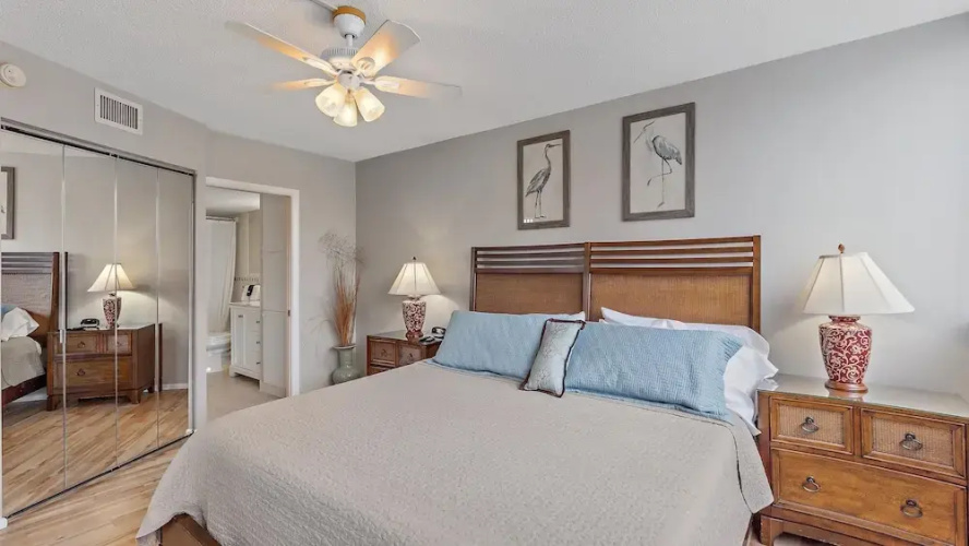 Hawk's Sea Nest 2 Bedroom Condo by RedAwning