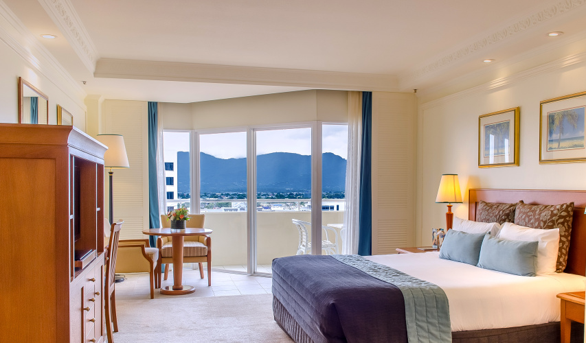 Pullman Cairns International