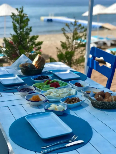 Mavizeytin Beach Club