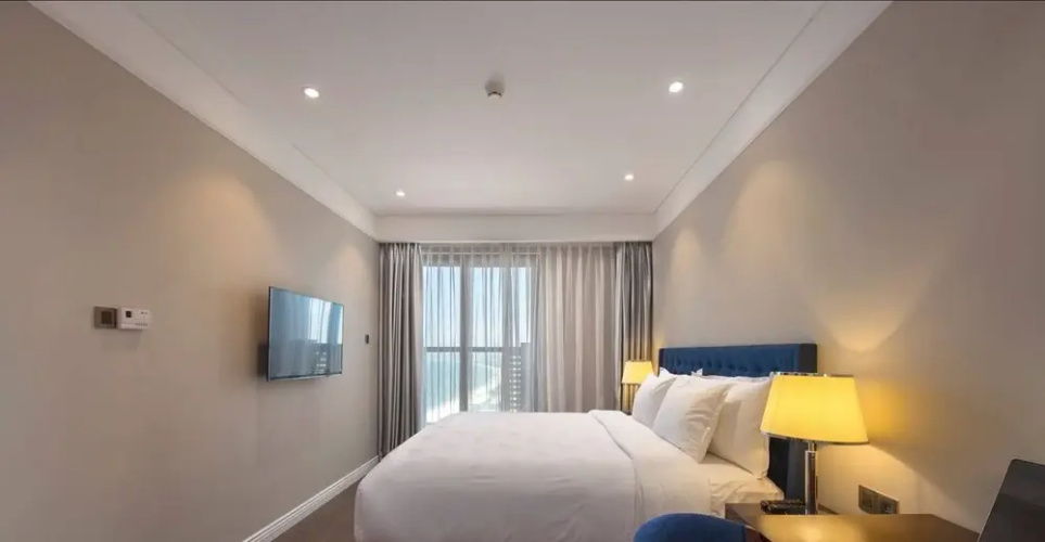 Modern 2 Br Apartment at 4points Opposite Beach