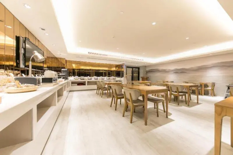 Ji Hotel Xinchang dafosi