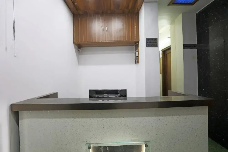 OYO 625 Svaruchi Inn