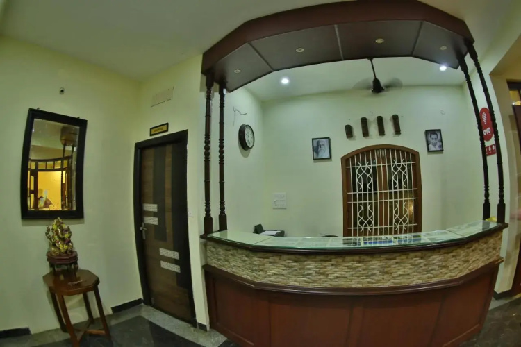 OYO 3471 Hotel Priso