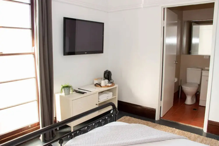 Charing Cross Hotel