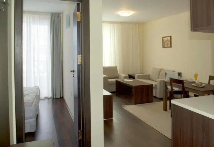 2 Bedrooms Apartment with balcony