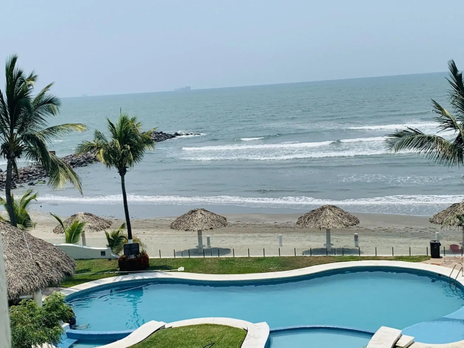 Hotel Playa Caracol