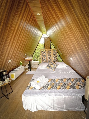 Standard Chalet