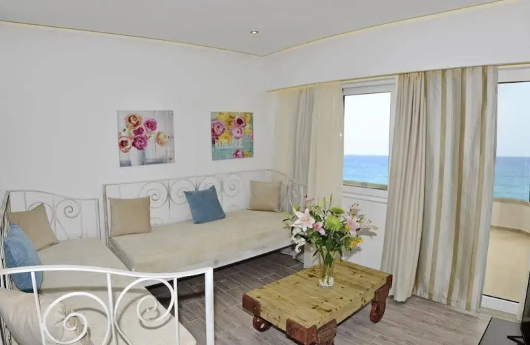 Princess Irini Sea Front ApartHotel