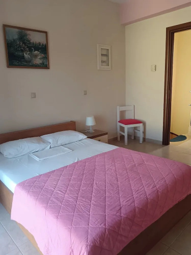 Bussiness Maisonette Getaway 5 min From the Beach