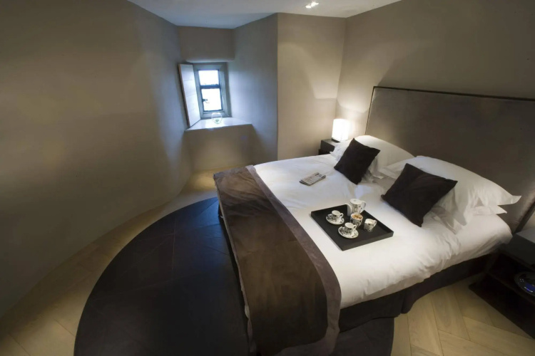 Roch Castle Hotel