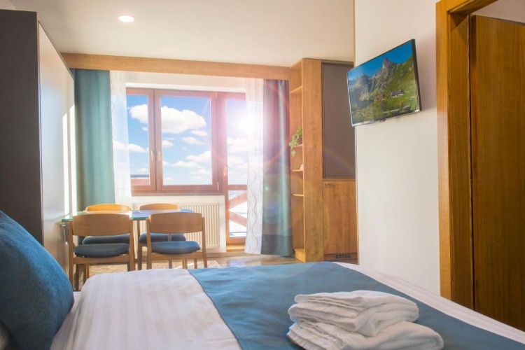 1 Bedroom Deluxe Double Studio with lake view