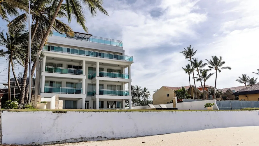 Watermark Luxury Oceanfront All Suite Hotel