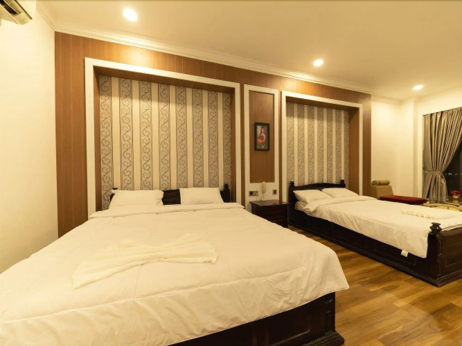 4 Rivers Hotel