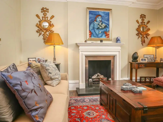 4 Maidens Row