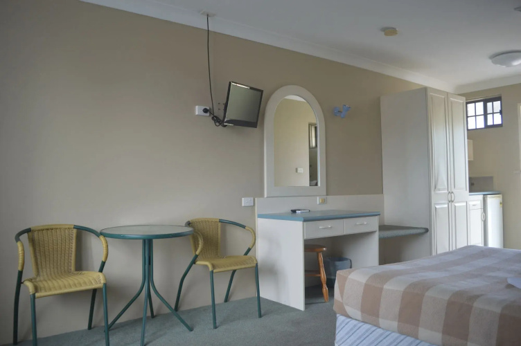 Excelsior Motor Inn