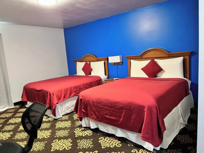 Midway Motel