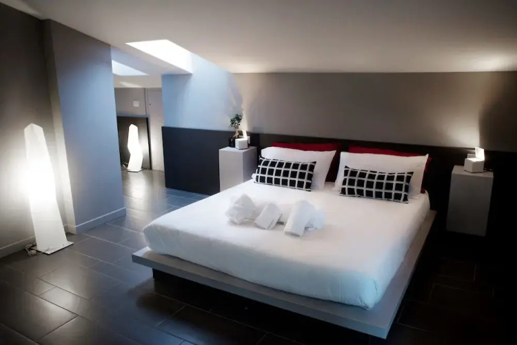 Diana Rooms