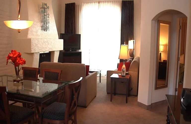2 Bedrooms Suite