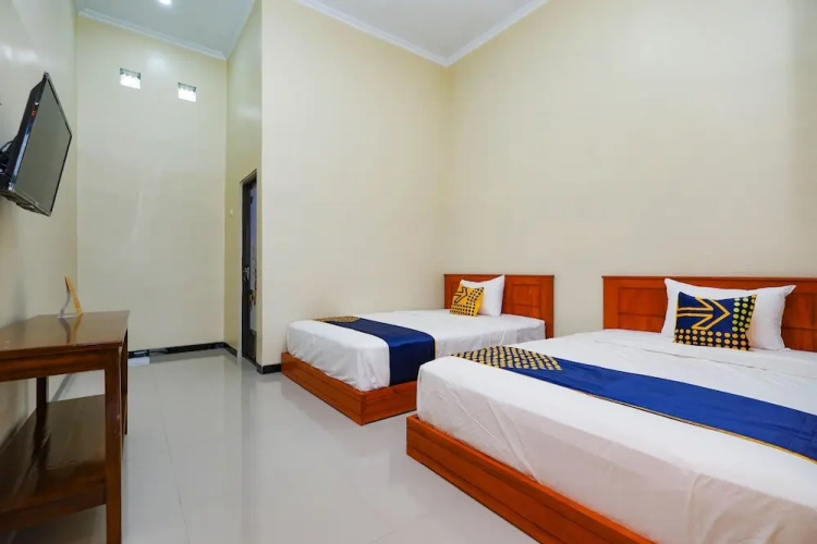 Economy Twin room