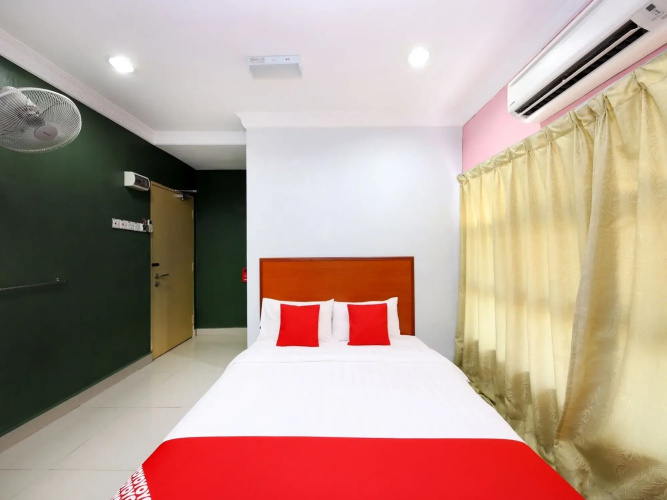 OYO 720 Corridor Hotel 2