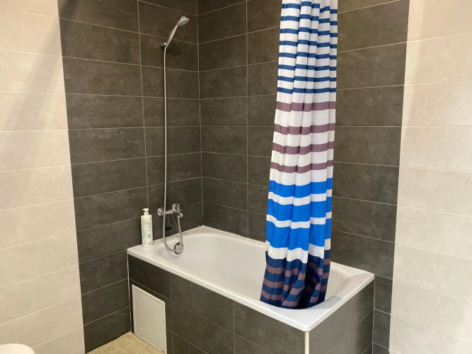 Comfortable renovated flat, WiFi!