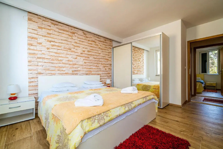 Apartment Lenka