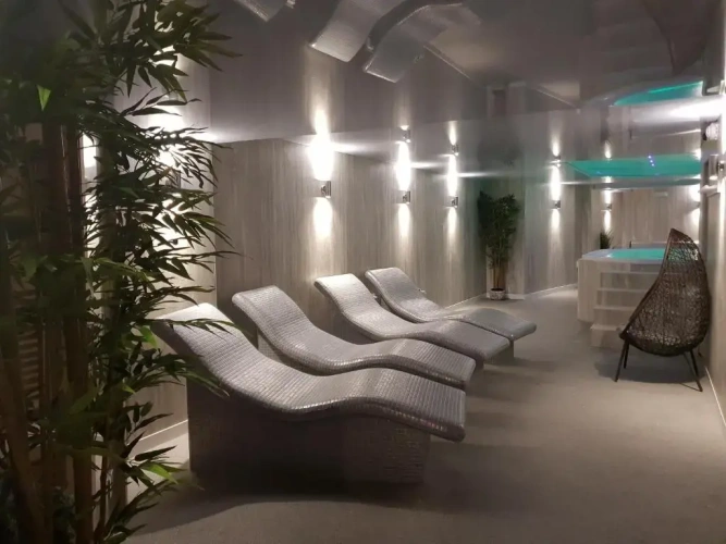 3 Bedrooms Apartment