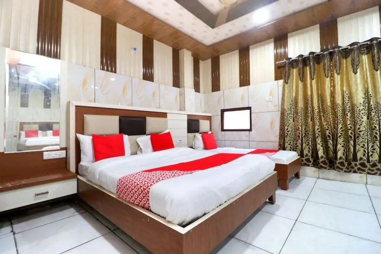 OYO 22559 Mild Inn